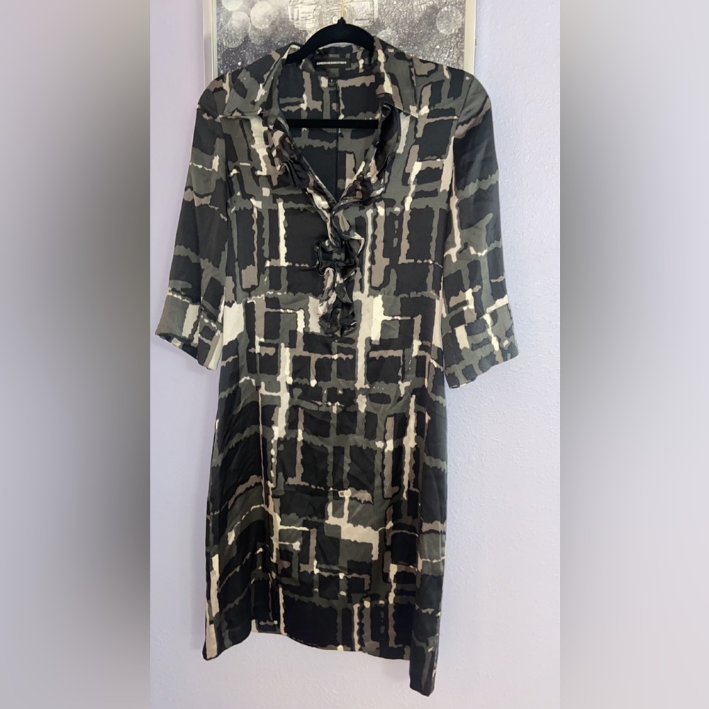 EXPRESS DESIGN STUDIO Cute little Silk Dress Size Small